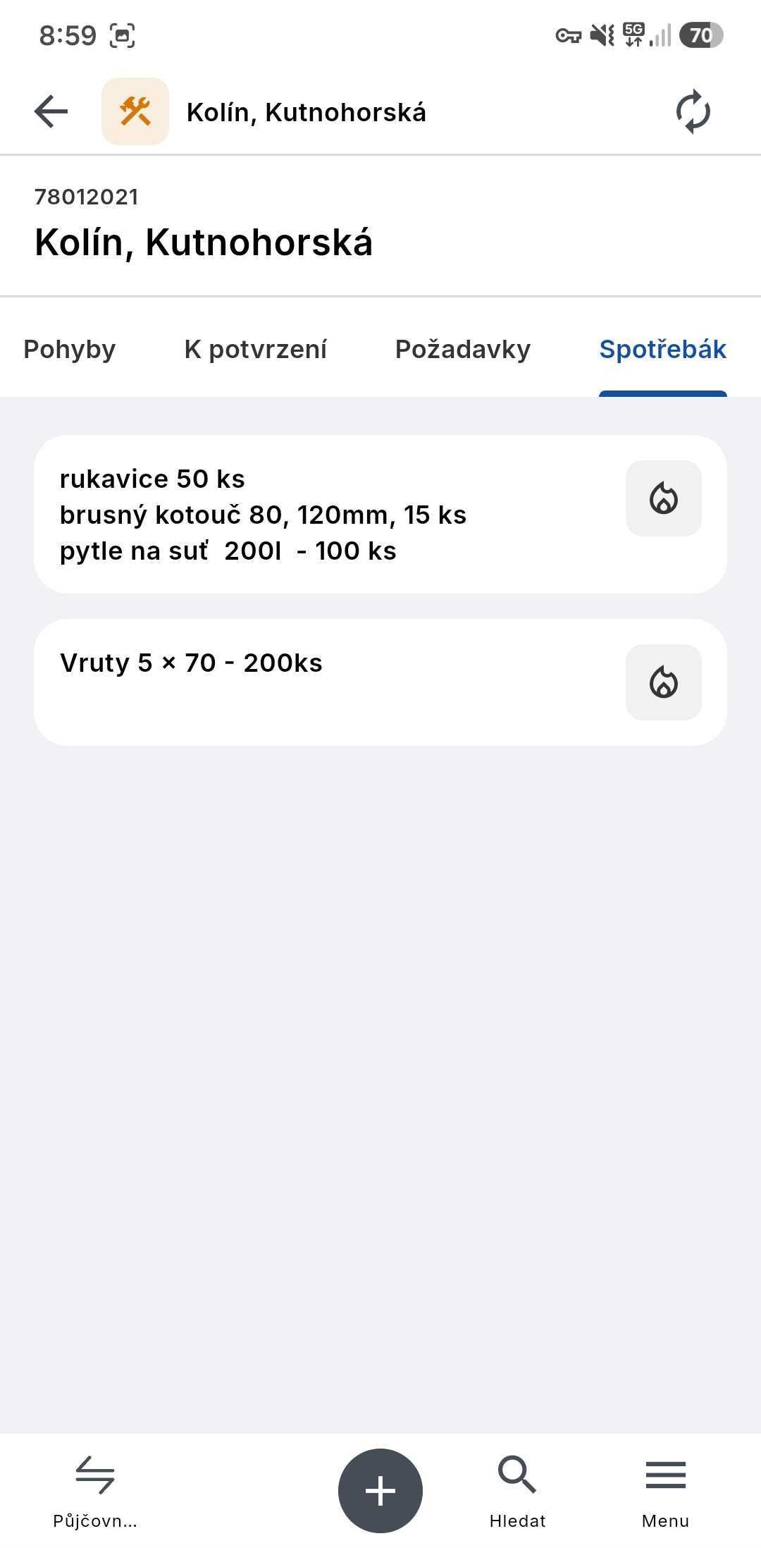 Záložka Spotřebák — seznam spotřebního materiálu vydaného na stavbu, rukavice, brusné kotouče, pytle na suť, vruty